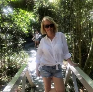 Meet your Posher, Clare